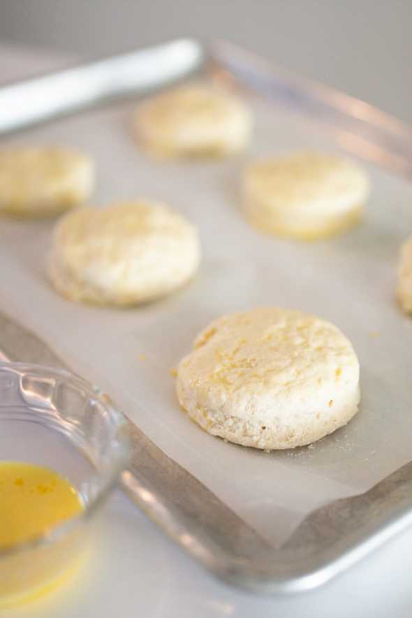 tray of unbaked buttermilk biscuits